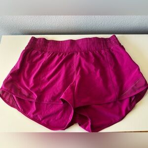 Hotty Hot High-Rise Short 2.5"